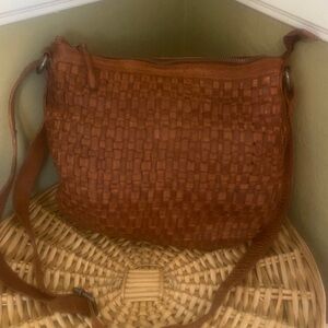 Elegant Brown Woven Shoulder Bag